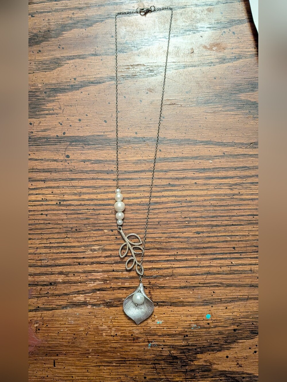Silver Leaf and Pearl Pendant Necklace - White Pearls